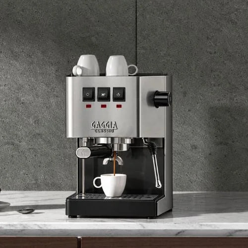 Gaggia Classic E24 Stainless Steel + 1kg Daily Blend Coffee Beans